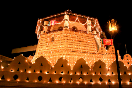 KANDY TEMPLE OF TOOTH RELIC 